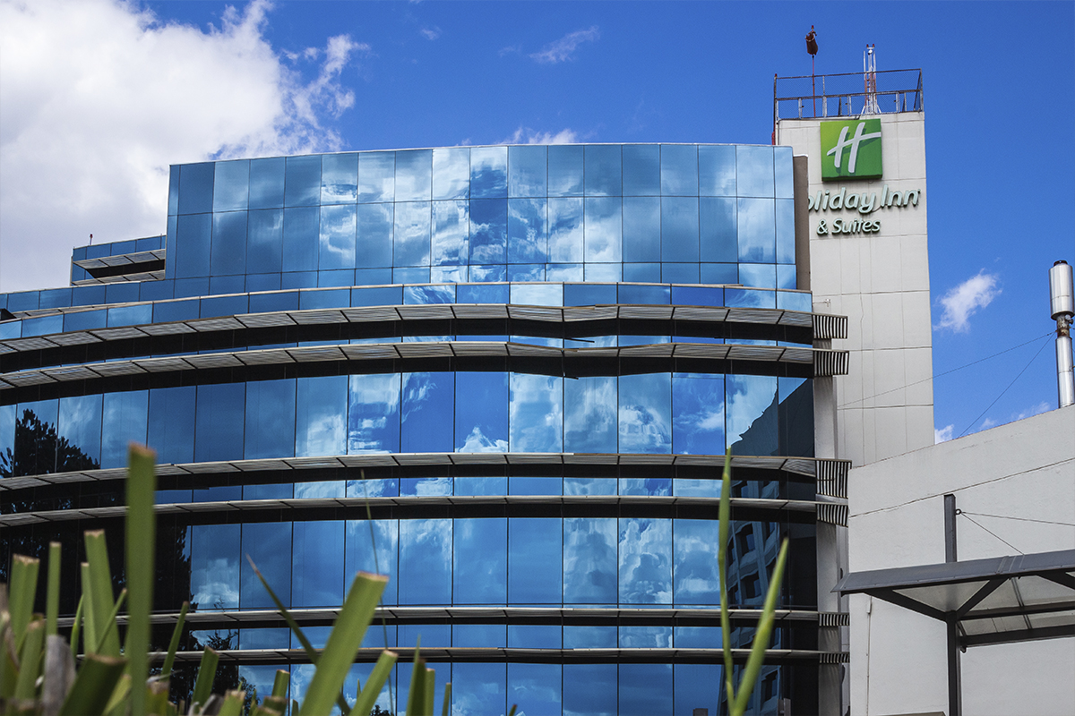 medicina internacional, atención médica, pacientes extranjeros, neurología